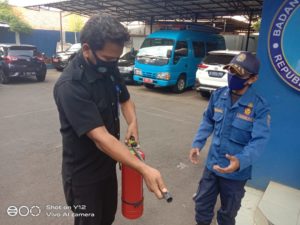 Pelatihan Penggunaan APAR bagi Sekuriti BNN Kota Depok