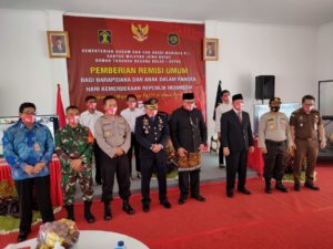 Penyerahan Remisi Umum Bagi Napi dan Napi Anak dalam rangka HUT ke 75 Repubik Indonesia