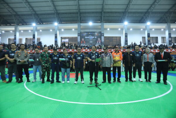 KEPALA BNN KOTA DEPOK MELAKSANAKAN DEKLARASI PESILAT ANTI NARKOTIKA DALAM KEGIATAN BNN CUP 5 DOKUMENTASI DEKLARASI PESILAT ANTI NARKOTIKA